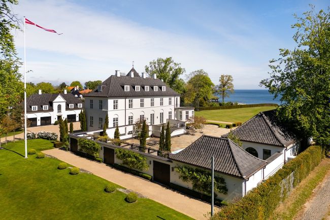 Vedbæk Strandvej 2950 Vedbæk